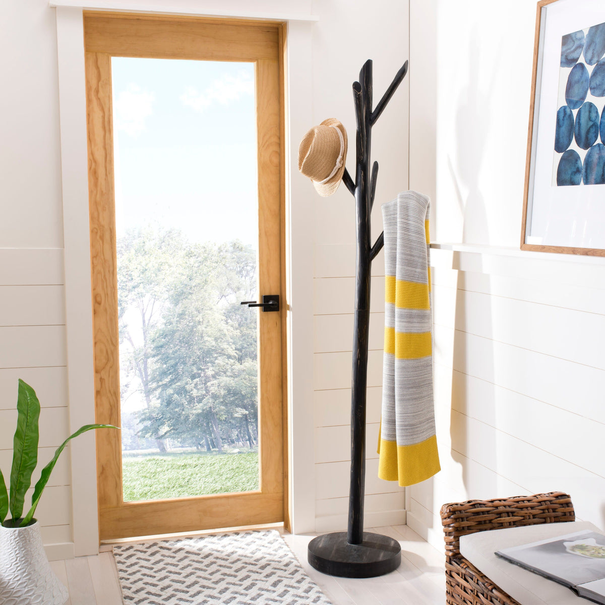 Safavieh Walter Distressed Black 5-Hook Coat Stand, 13.8 in W x 70.9 in H