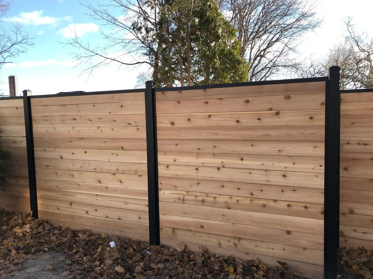 Slipfence 7-ft H x 1-1/2-in W Black Aluminum Horizontal Flat-top Decorative Fence Rail