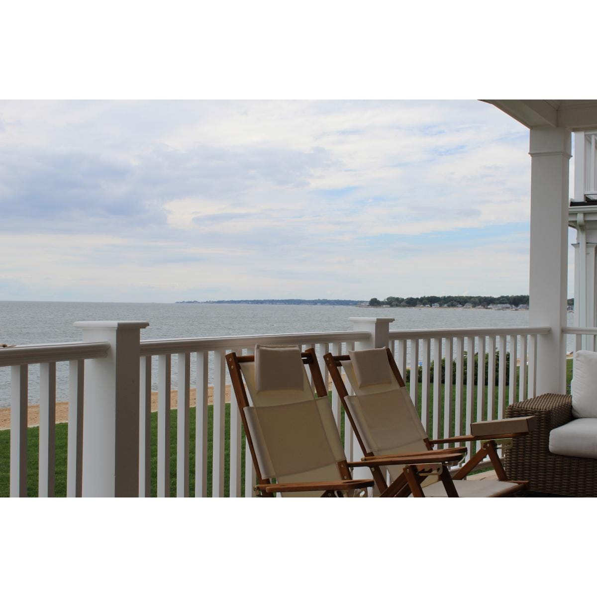 INTEX Providence Three Line Level Rail Kit with Reinforcements 6-ft x 42-in White PVC Deck Rail Kit