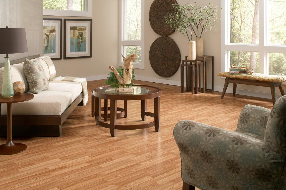 Project Source Natural Oak 8.05-in W x 3.96-ft L Smooth Wood Plank Laminate Flooring