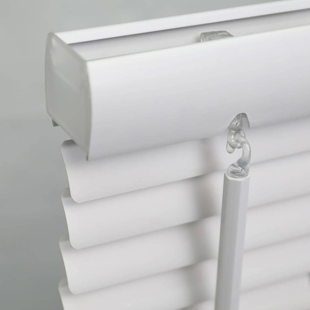 Project Source Room Darkening 1-in Slat Width 35-in x 64-in Cordless White Vinyl Mini Blinds