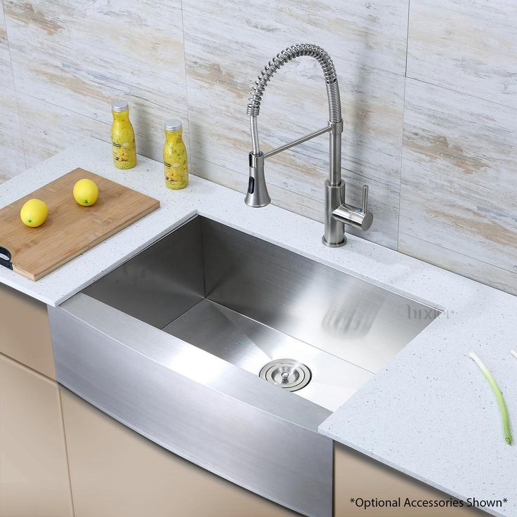 Handmade Farmhouse Apron-Front Stainless Steel 33 in. Single Bowl Kitchen Sink