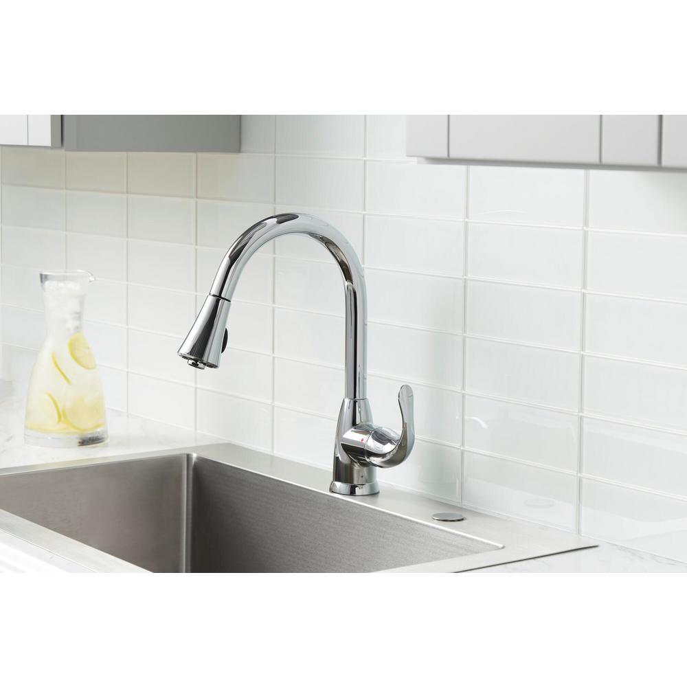 Market Single-Handle Pull-Down Sprayer Kitchen Faucet in Chrome - Super Arbor