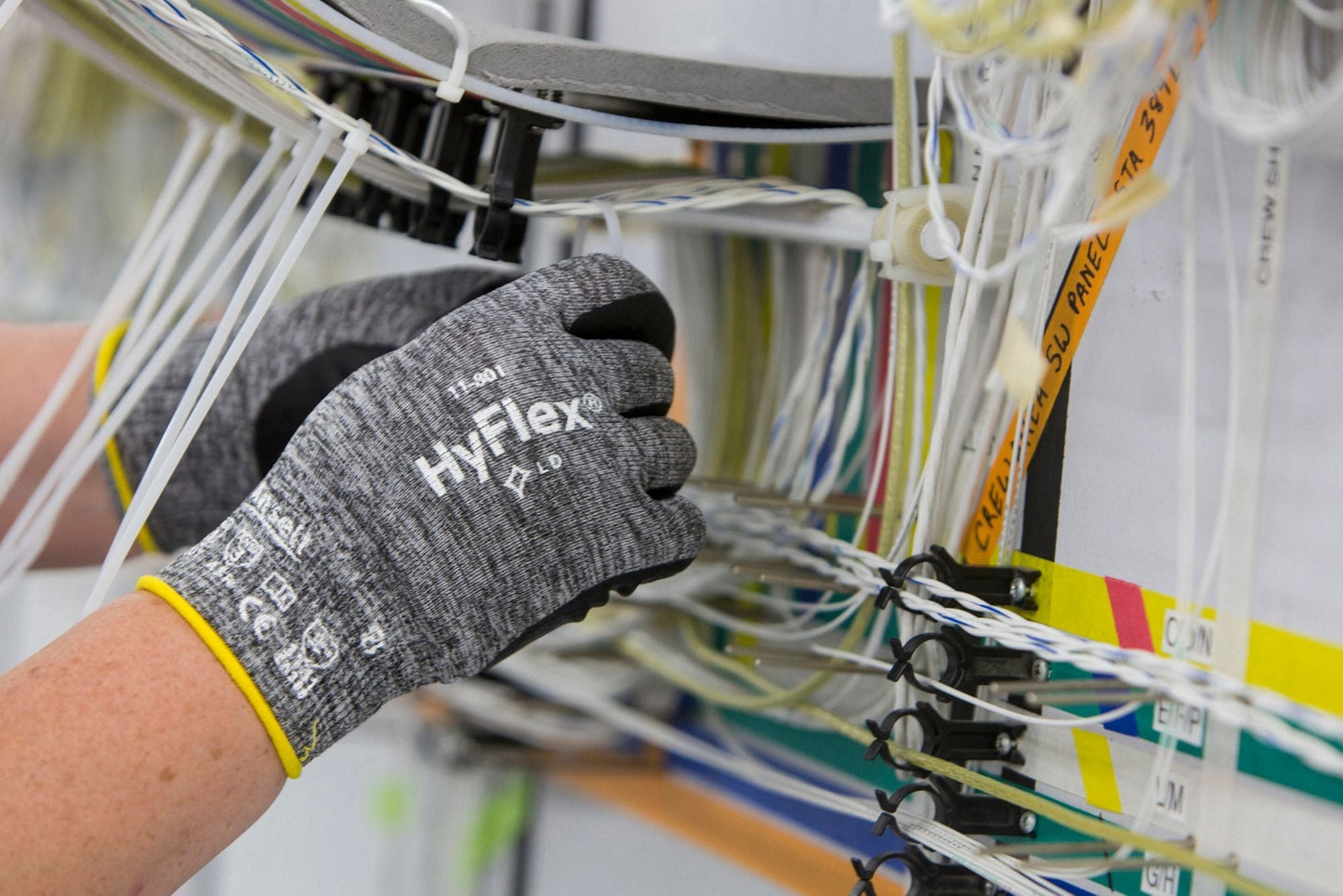 HYFLEX Coated Gloves XL - Foam Nitrile, Palm Dipped, ANSI Level 3