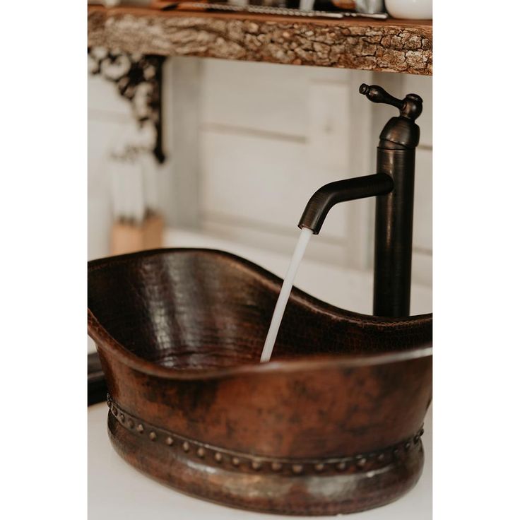 Premier Copper Products Bath Tub Hammered Copper Vessel Sink in Oil Rubbed Bronze