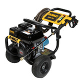 DEWALT 3200 PSI 2.8 GPM Gas Pressure Washer Powered by HONDA