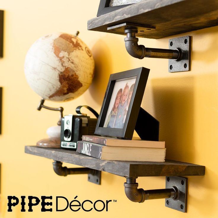 1/2 in. Black Pipe 5.75 in. L Wall Mounted Square Flange Shelf Bracket Kit (4-Pack)