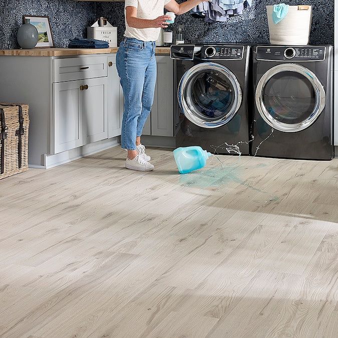 Pergo TimberCraft +WetProtect Seaholme Oak Laminate Flooring