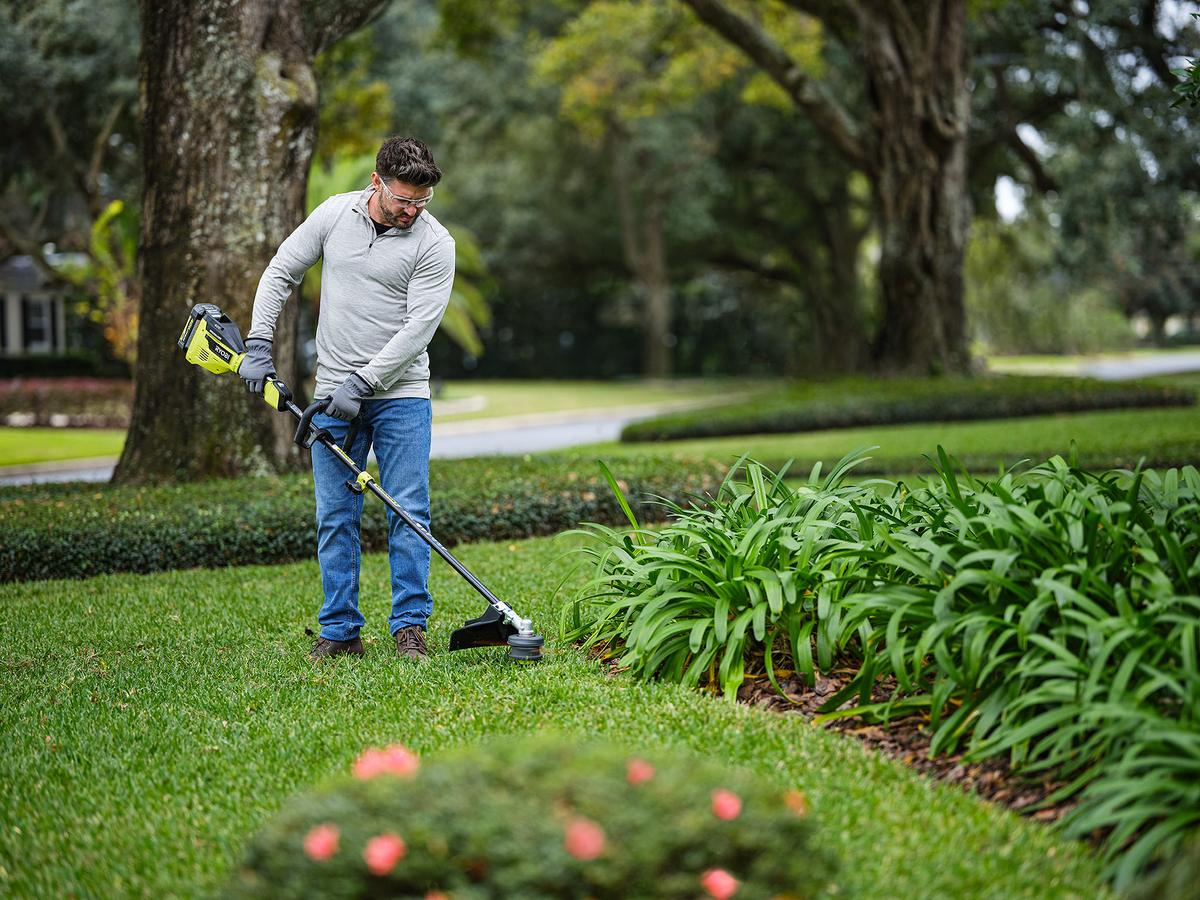 RYOBI 40-Volt Lithium-Ion Brushless Cordless Attachment-Capable String Trimmer (Tool Only)