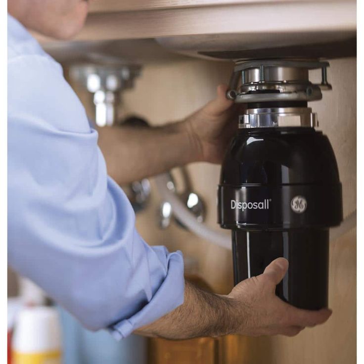 GE 1/2 HP Continuous Feed Garbage Disposal