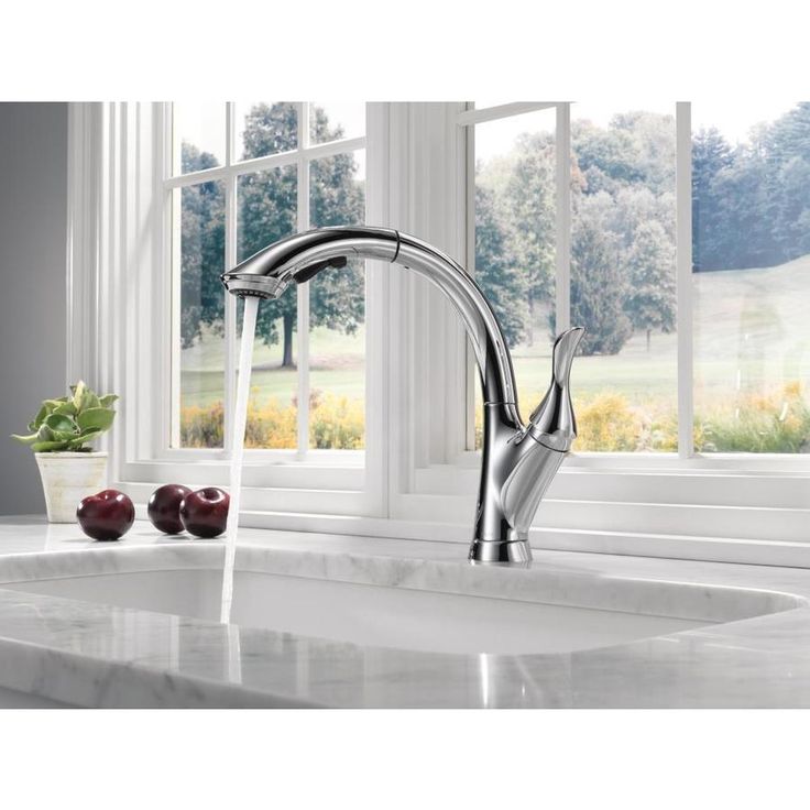 Delta Linden Chrome 1-Handle Deck-Mount Pull-Out Handle Kitchen Faucet (Deck Plate Included)
