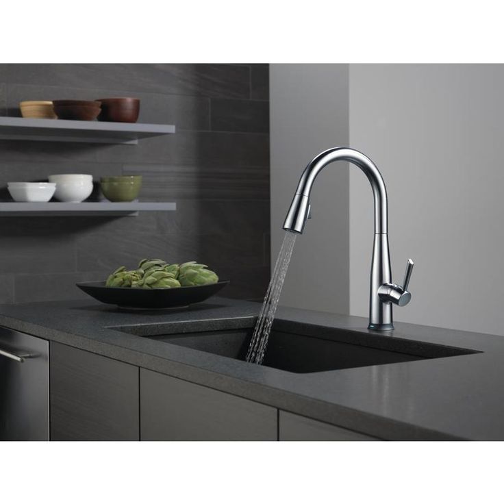 Delta Essa Touch2O Arctic Stainless 1-Handle Deck-Mount Pull-Down Touch Kitchen Faucet (Deck Plate Included)