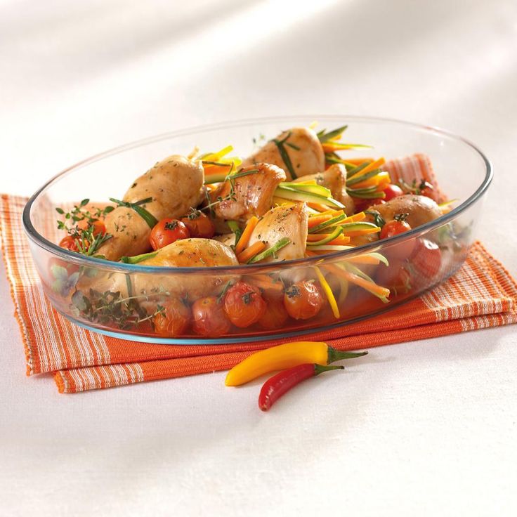 Celebrity 5-Piece Glass Oven/Microwave Bakeware Set.
