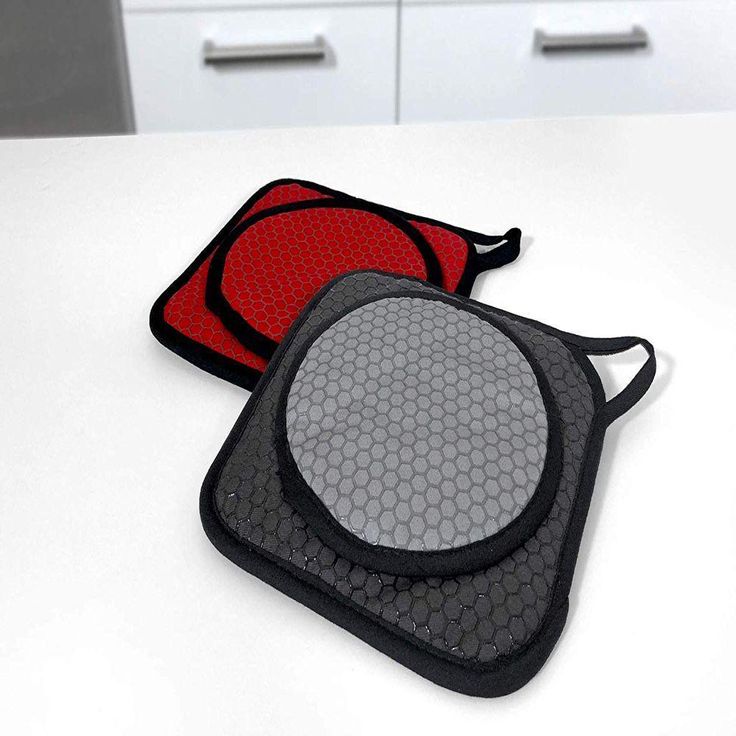 Red Grab and Grip Pot Holder/Trivet