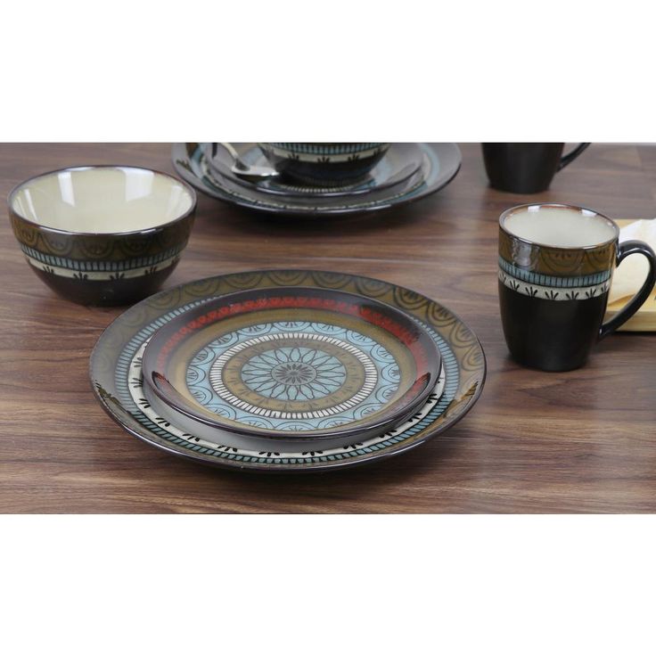 16-Piece Casual Shiny Finish Stoneware Dinnerware Set (Service for 4)