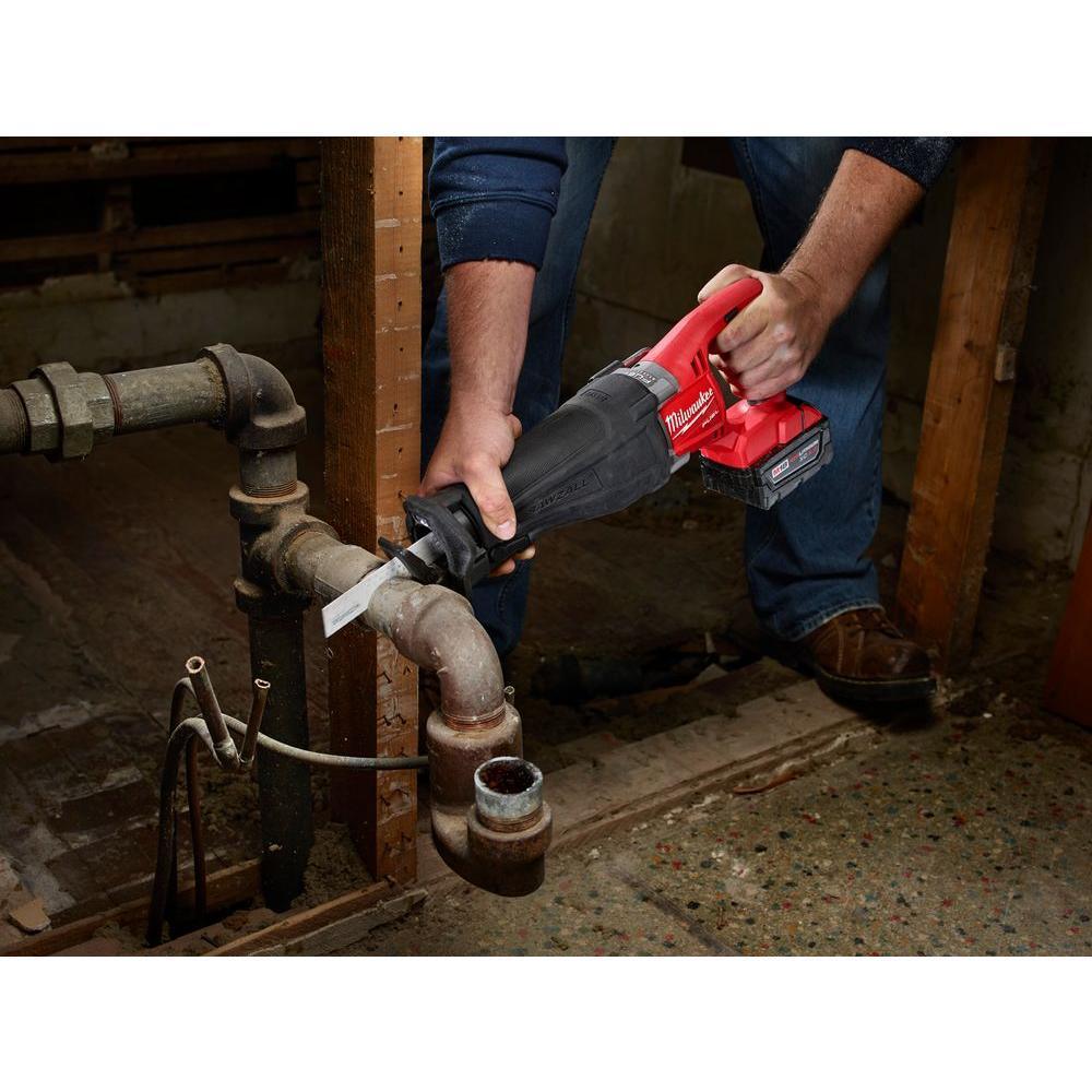 M18 FUEL 18-Volt Lithium-Ion Brushless Cordless SAWZALL Reciprocating Saw Kit and PACKOUT 22 in. Large Tool Box - Super Arbor