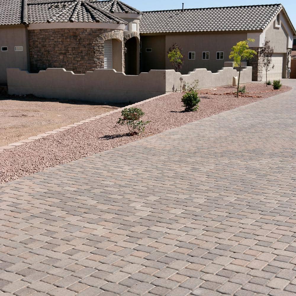 Pavestone Plaza 5.5 in. L x 5.5 in. W x 2.25 in. H Square 3-Tone Brown Blend Concrete Paver (480-Pieces/100 sq. ft./Pallet)
