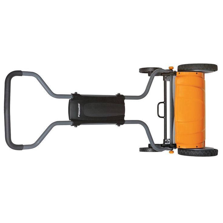 Fiskars StaySharp 17 in.  Manual Push Walk Behind Non-Electric Reel Mower