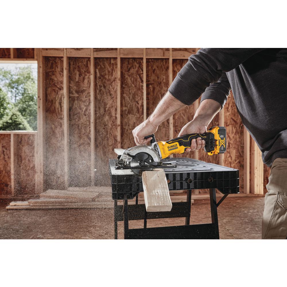 ATOMIC 20-Volt MAX Brushless 4-1/2 in. Cordless Circular Saw Kit with 5.0 Ahr Battery Pack, Charger and Bag - Super Arbor