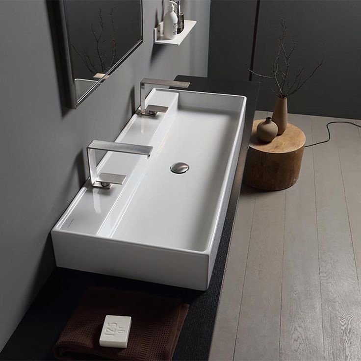 Nameeks Teorema Wall Mounted Bathroom Sink in White