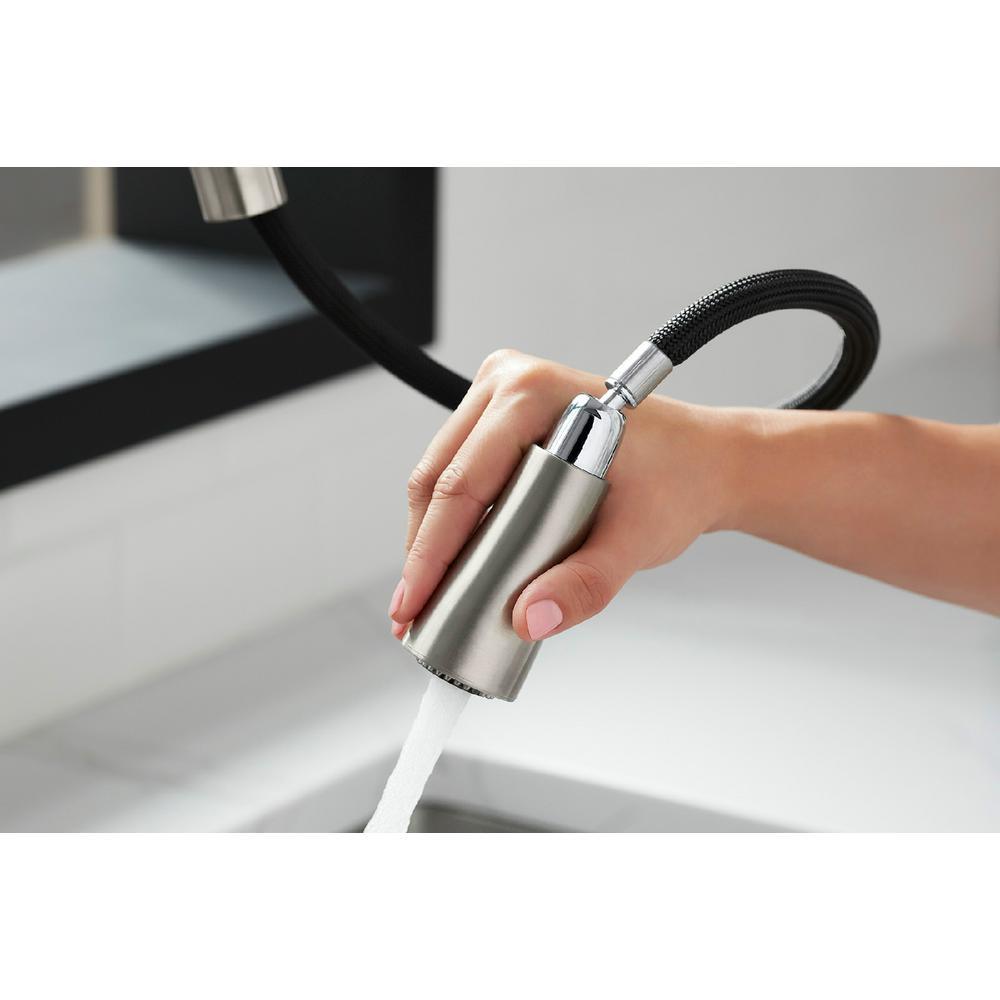 Simplice Single-Handle Pull-Down Sprayer Kitchen Faucet with DockNetik and Sweep Spray in Vibrant Stainless - Super Arbor
