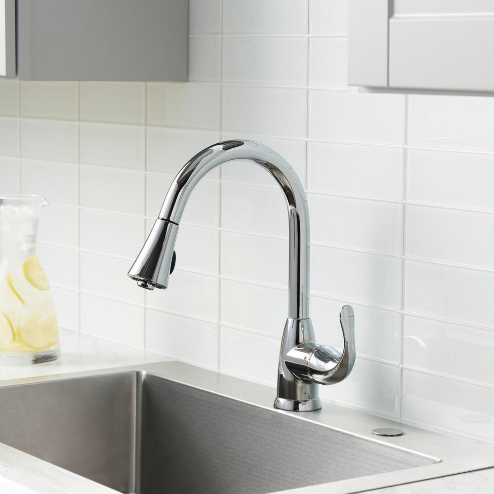 Market Single-Handle Pull-Down Sprayer Kitchen Faucet in Chrome - Super Arbor