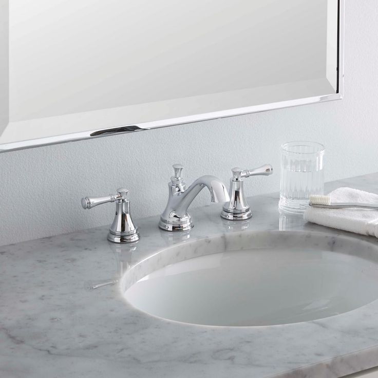Silverton 8 in. Widespread 2-Handle Bathroom Faucet in Chrome