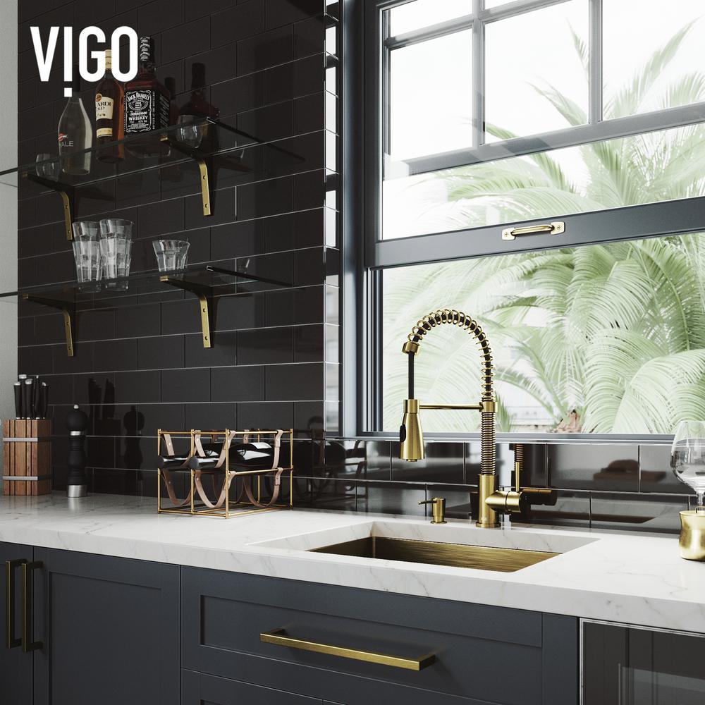 Brant Single-Handle Pull-Down Sprayer Kitchen Faucet with Soap Dispenser in Matte Gold - Super Arbor