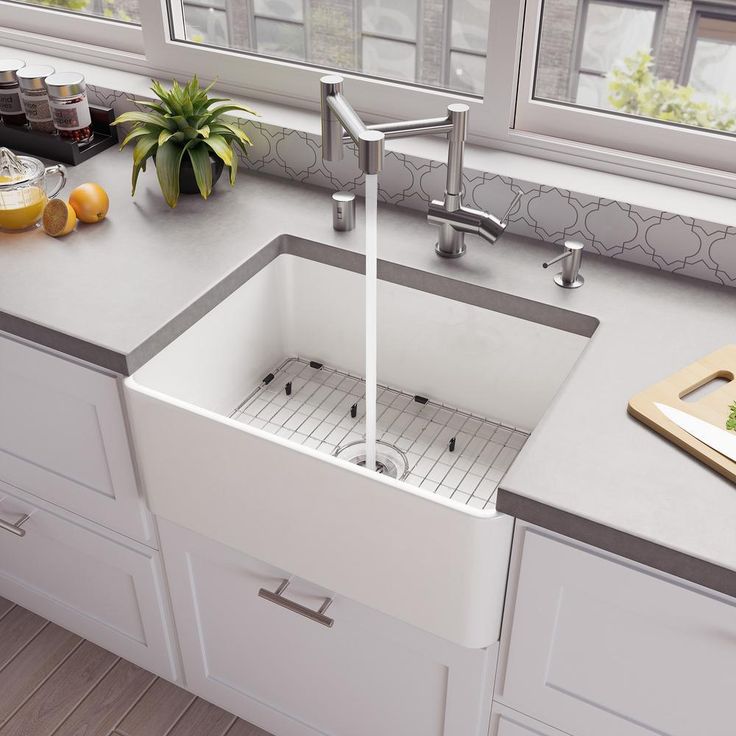 Fireclay 24 in. Single Bowl Farmhouse Kitchen Sink in White