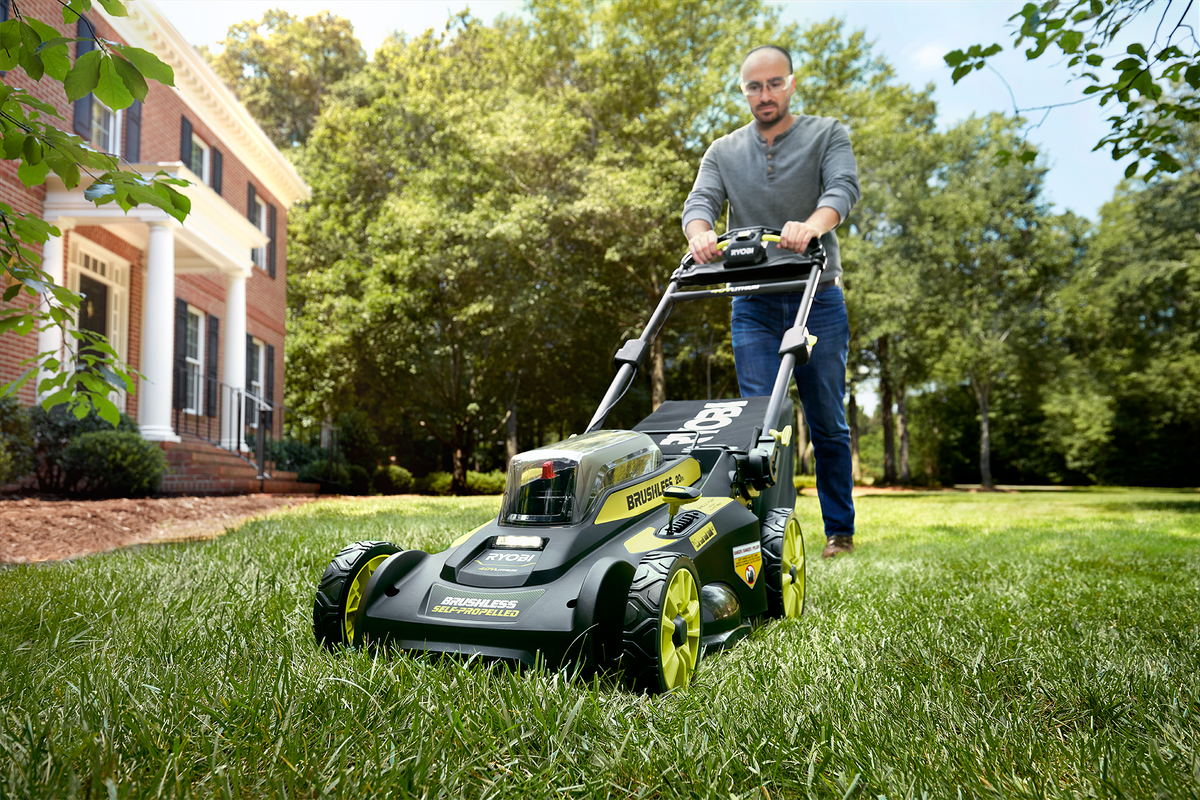 RYOBI 20 in. 40V Brushless Self-Propelled Cordless Lawn Mower Kit (6.0Ah Battery & Charger Included)