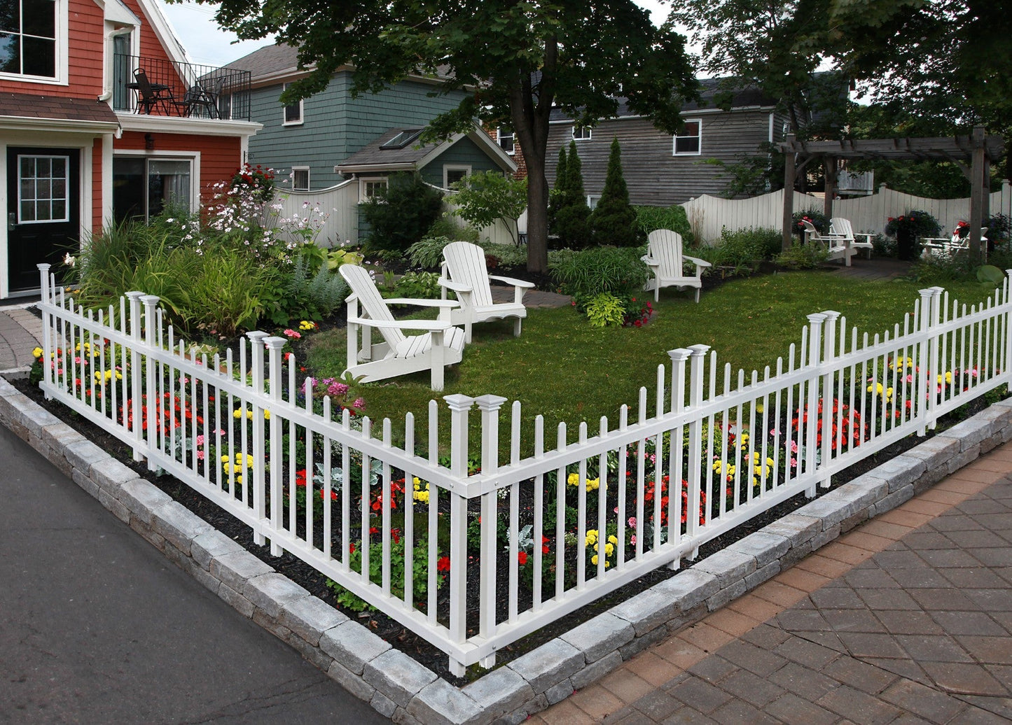 Zippity Outdoor Products Washington 2 Panels 2.5-ft H x 3.5-ft W White Privacy Vinyl Scallop Fence Panel (Unassembled)