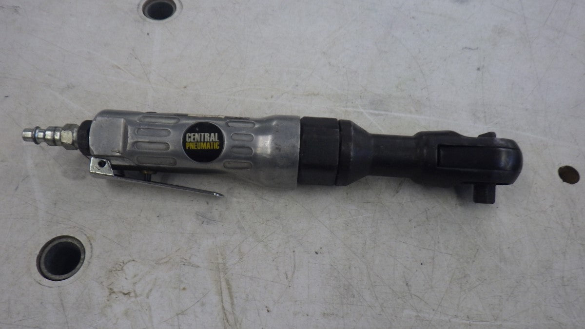 Central Pneumatic 3/8 in. Air Ratchet Wrench, Item 47214
