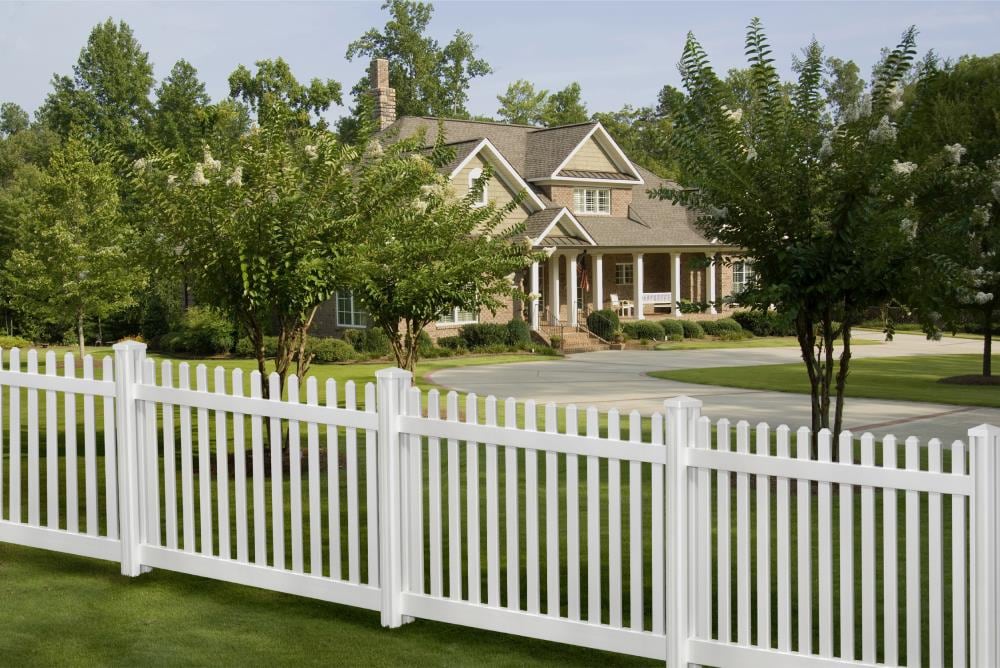 WamBam Fence Traditional Classic Picket Fence 4-ft H x 7-ft W White Vinyl Picket Fence Panel (Unassembled)