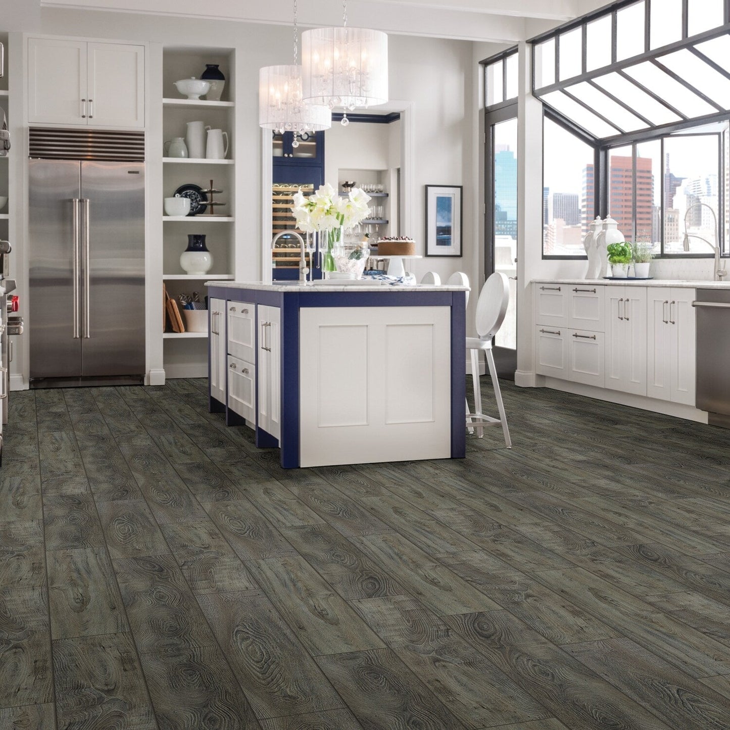 Shaw Parallax HD Plus Charming 7-in Wide x 8-mm Thick Waterproof Luxury Vinyl Plank Flooring (18.91-sq ft)