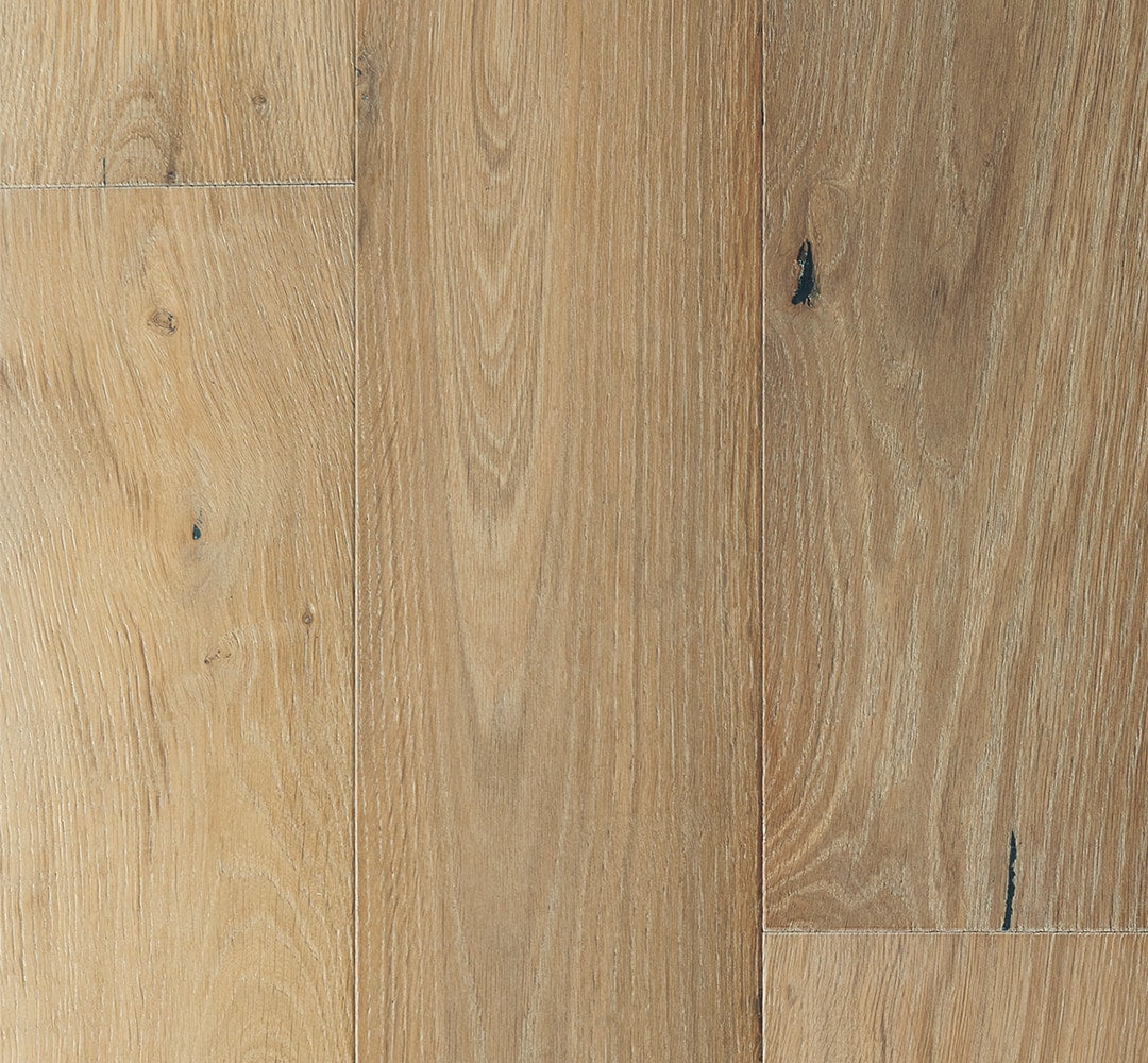 Villa Barcelona French oak Serena hardwood flooring — primary plank view