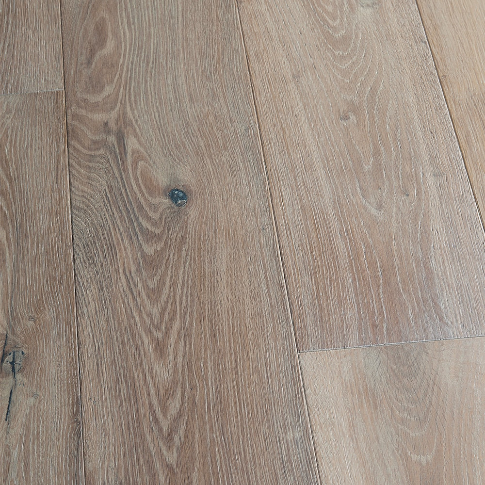 Villa Barcelona French oak Raval hardwood flooring — surface grain detail