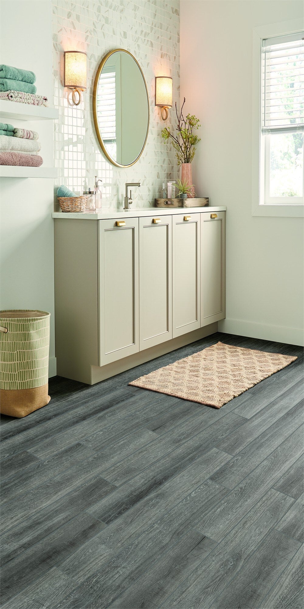 Armstrong Flooring Essentials Blue Misted Gray 6-in W x 48-in L x 5-mm Waterproof Interlocking Luxury Vinyl Plank Flooring, 12-mil Wear Layer (18.88-sq ft/carton)