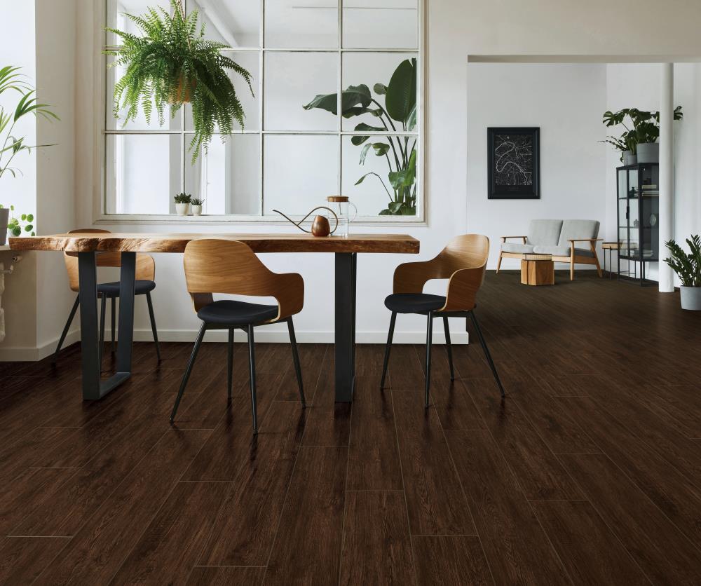 Style Selections Chestnut Oak 7-in W x 48-in L x 5.5-mm Waterproof Interlocking Luxury Vinyl Plank Flooring, 20-mil Wear Layer (18.62-sq ft Carton)