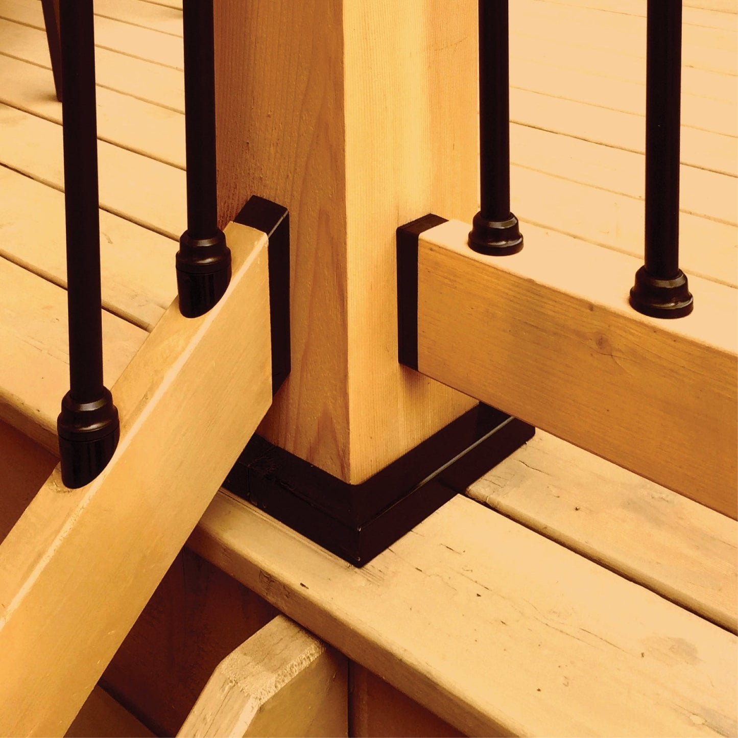 TITAN BUILDING PRODUCTS 3/4-in x 26-in Powder Coated Black Aluminum Round Deck Baluster (10-Pack)