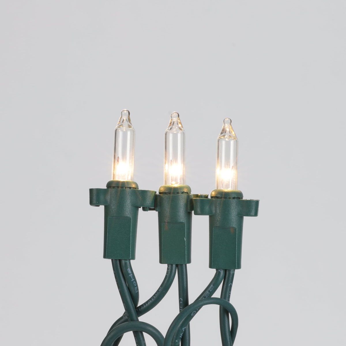 GE String-A-Long 6-ft x 4-ft Constant White Incandescent Mini Plug-In Christmas Net Lights