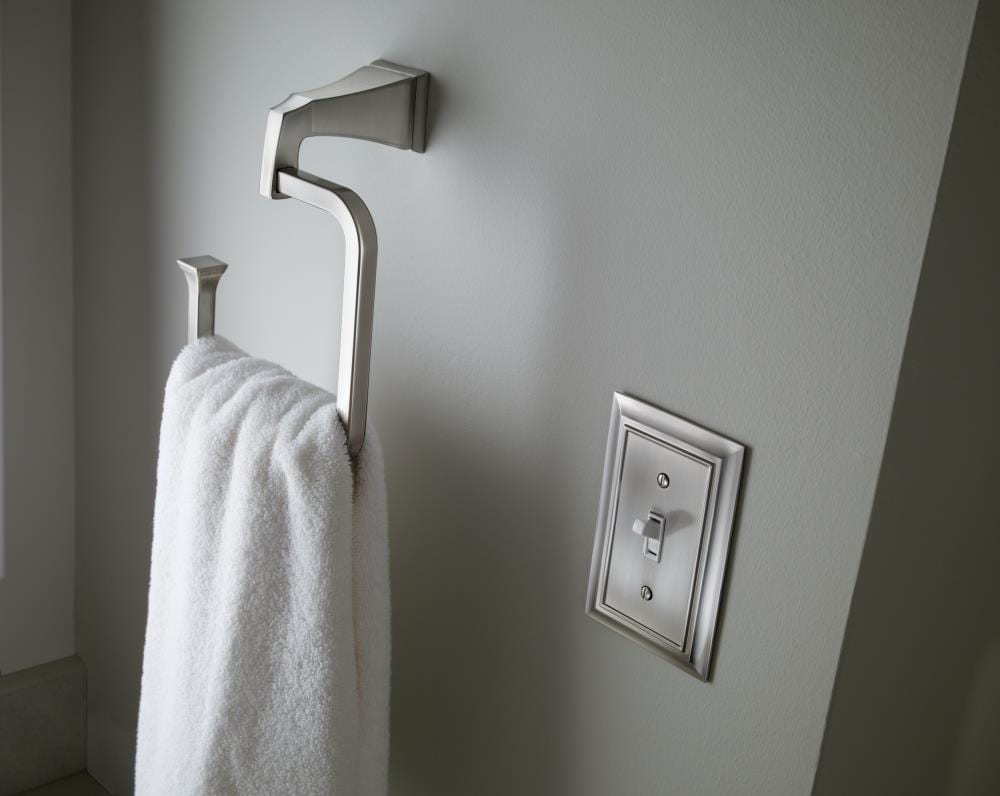 DELTA Dryden 4-Piece Decorative Bathroom Hardware Set, Brilliance Stainless Finish, 24-in Towel Bar