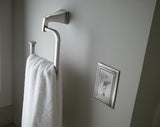 DELTA Dryden 4-Piece Decorative Bathroom Hardware Set, Brilliance Stainless Finish, 24-in Towel Bar