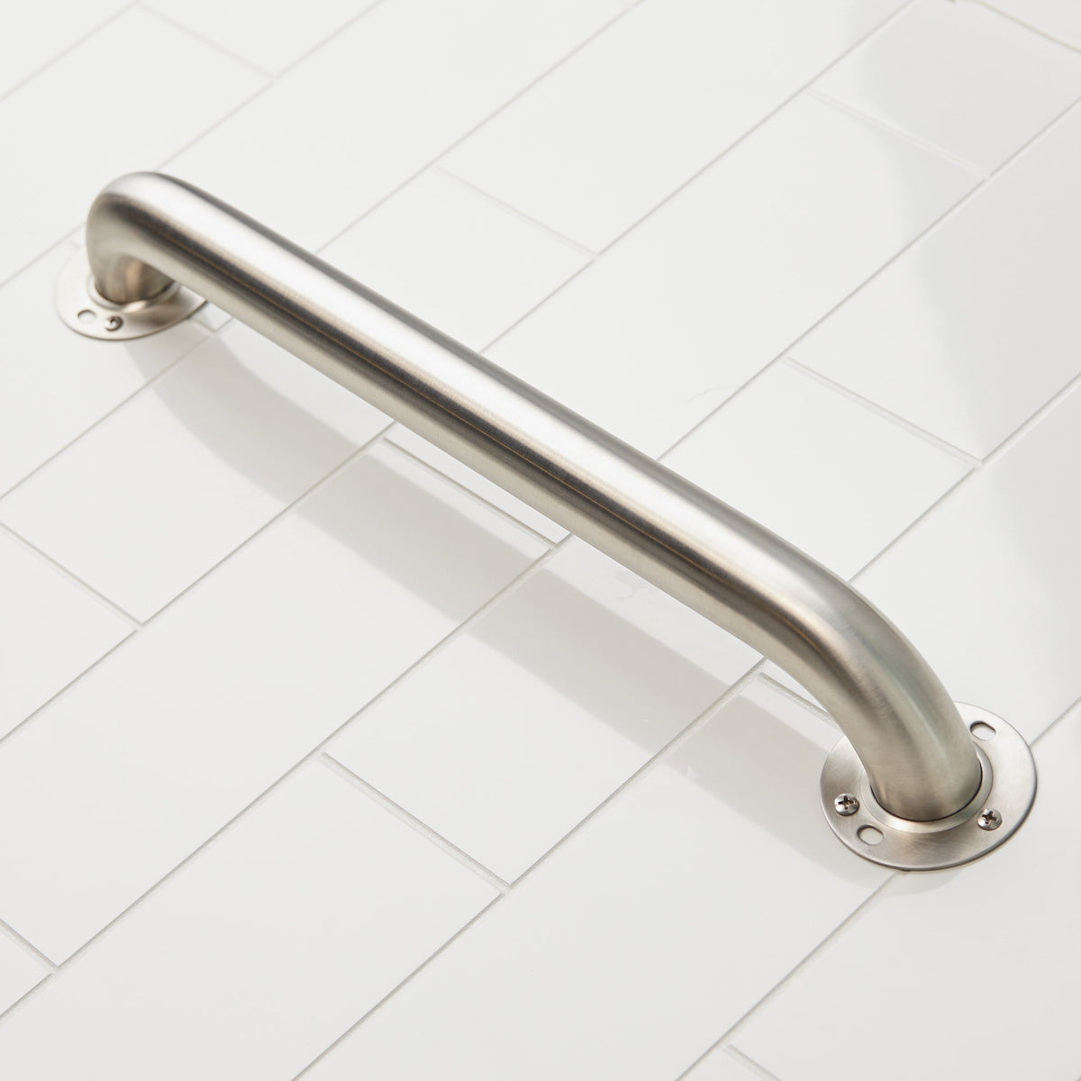 Project Source Exposed Screw 18-in Stainless Steel Wall-Mount ADA Compliant Grab Bar, 500-lb Capacity