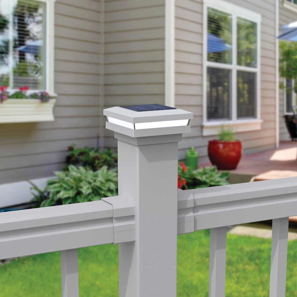 Freedom 3-Lumen 3-Watt White Low Voltage Solar LED Outdoor Post Cap Light (5000 K)