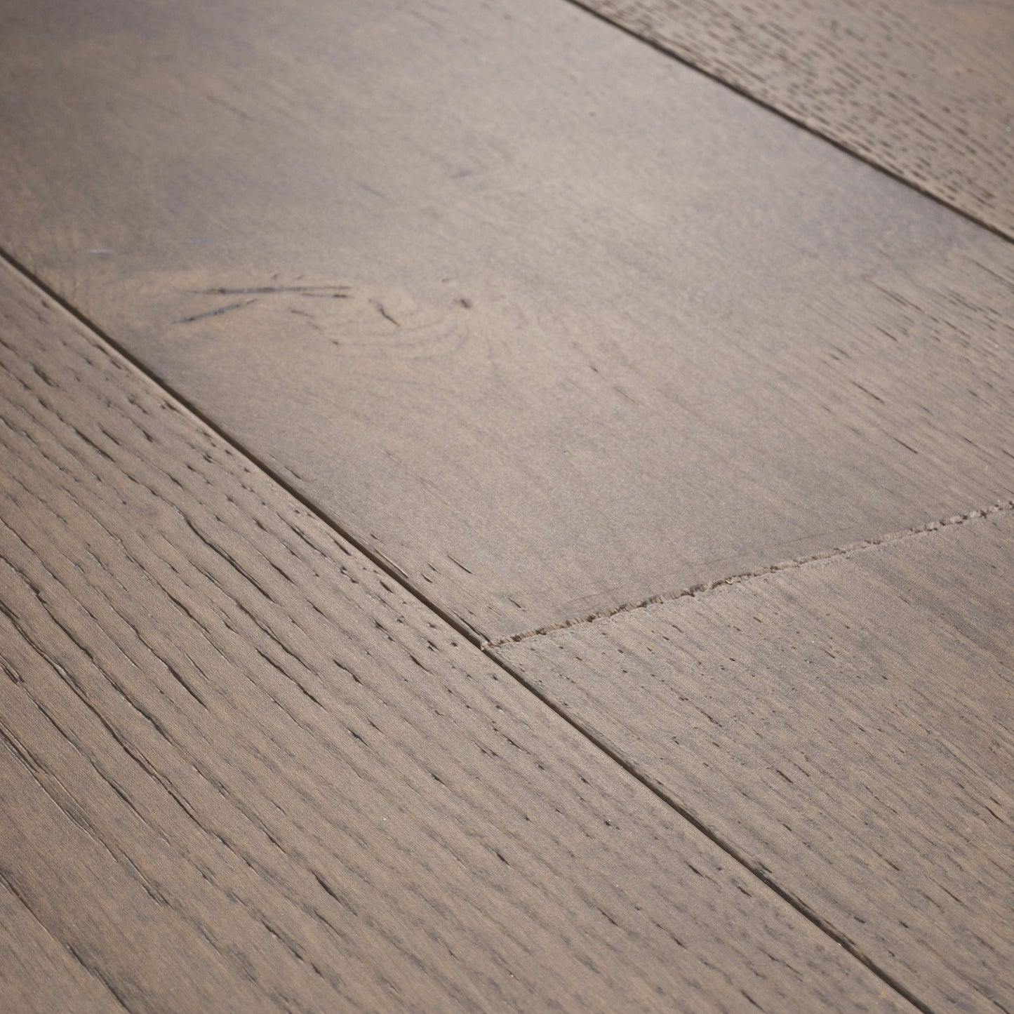 allen + roth White oak Cityscape hardwood flooring — surface grain detail