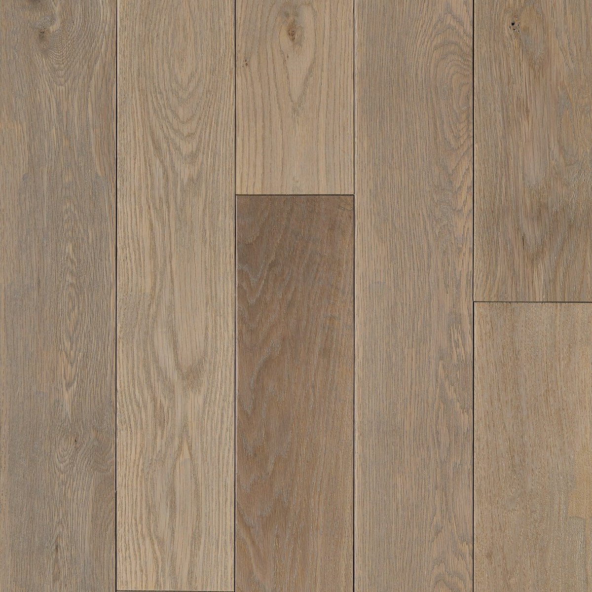 Bruce America's Best Choice Breezy Gray White Oak 5-in W x 3/4-in T Varying Length Handscraped Solid Hardwood Flooring (23.5-sq ft / Carton)