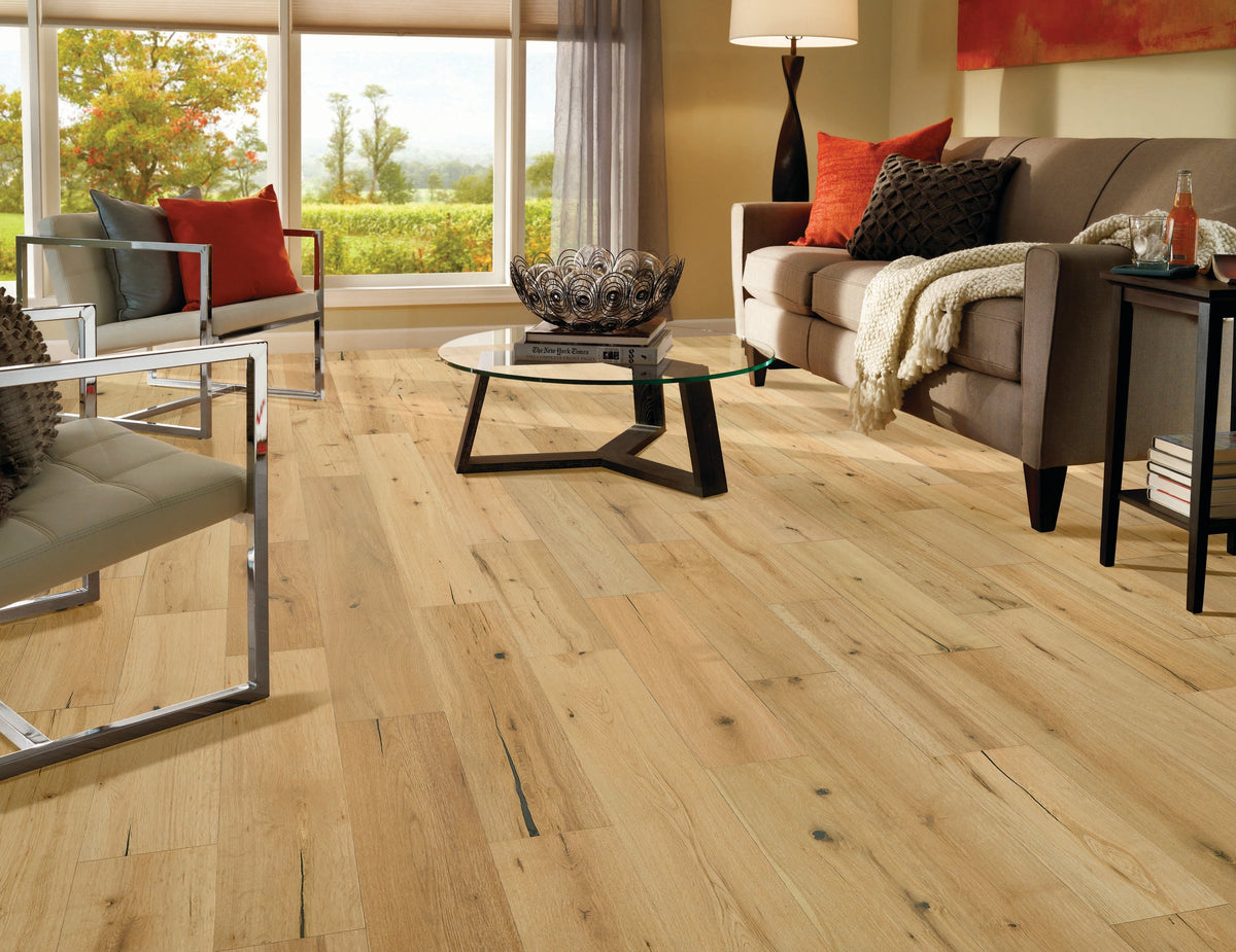 Bruce America's Best Choice Golden Natural White Oak 6-1/2-in W x 3/8-in T x Varying Length Wirebrushed Engineered Hardwood Flooring (32.11-sq ft / Carton)