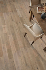 Bruce America's Best Choice Breezy Gray White Oak 6-in W x 3/8-in T x Varying Length Handscraped Engineered Hardwood Flooring (30.63-sq ft / Carton)