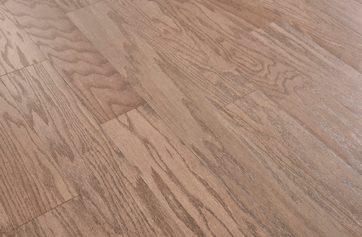 Bruce Frisco Good Natured Red Oak 5-in W x 3/8-in T x Varying Length Smooth/Traditional Engineered Hardwood Flooring (41.5-sq ft / Carton)