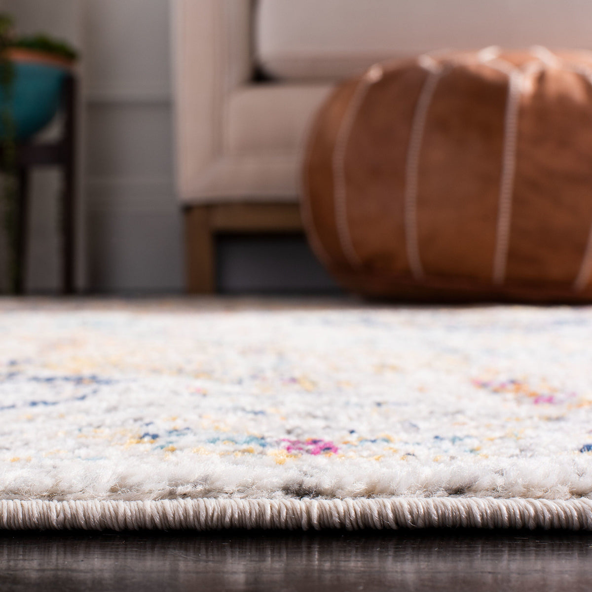 Safavieh Madison Lyton 2 x 12 Cream/Multi Indoor Distressed/Overdyed Vintage Runner Rug